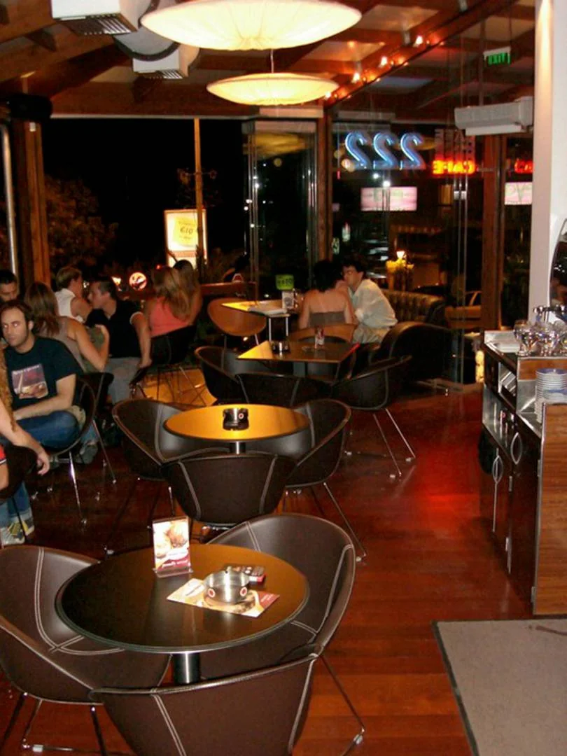 Café 222