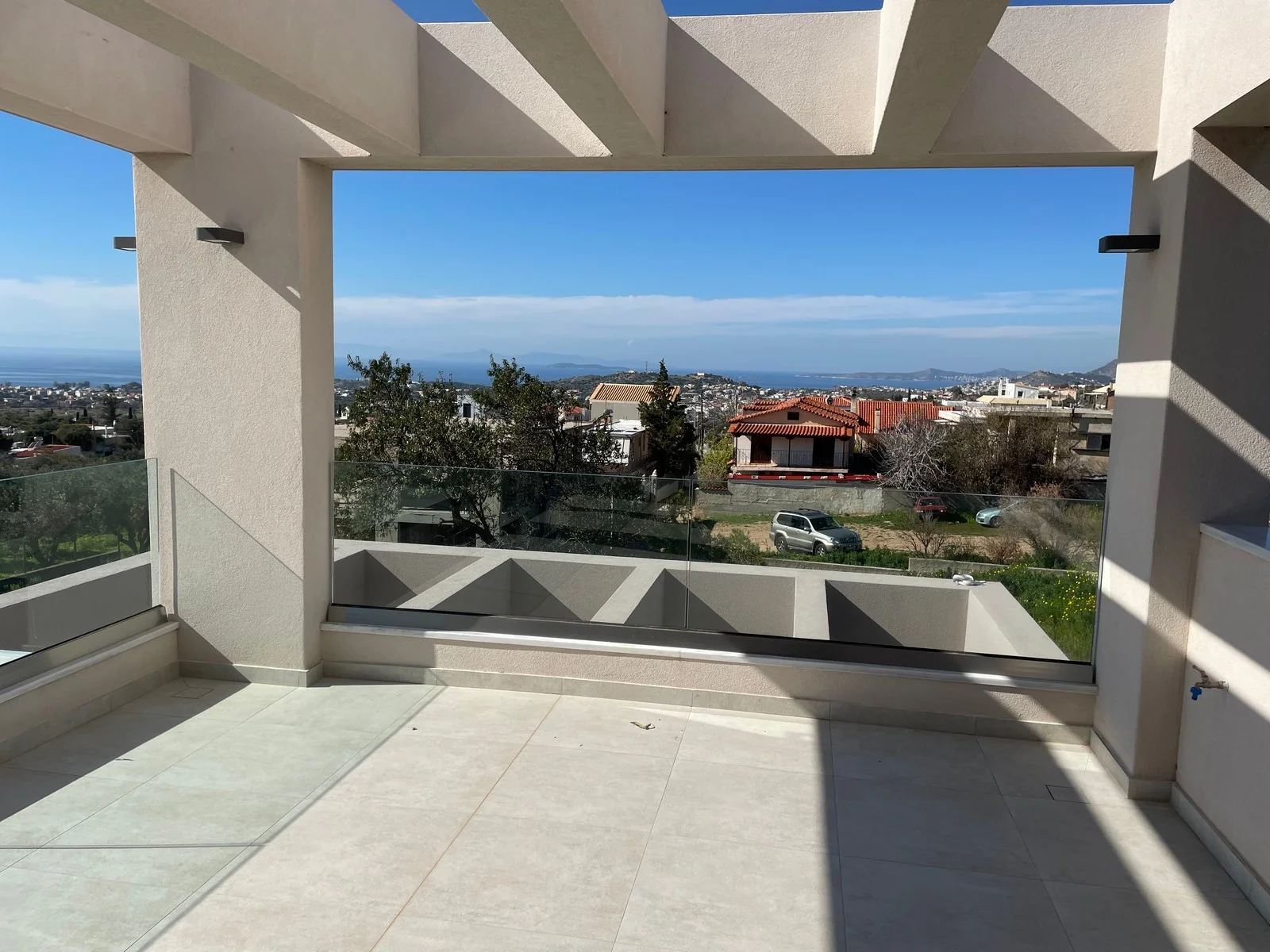 Trampouria two-storey residence 