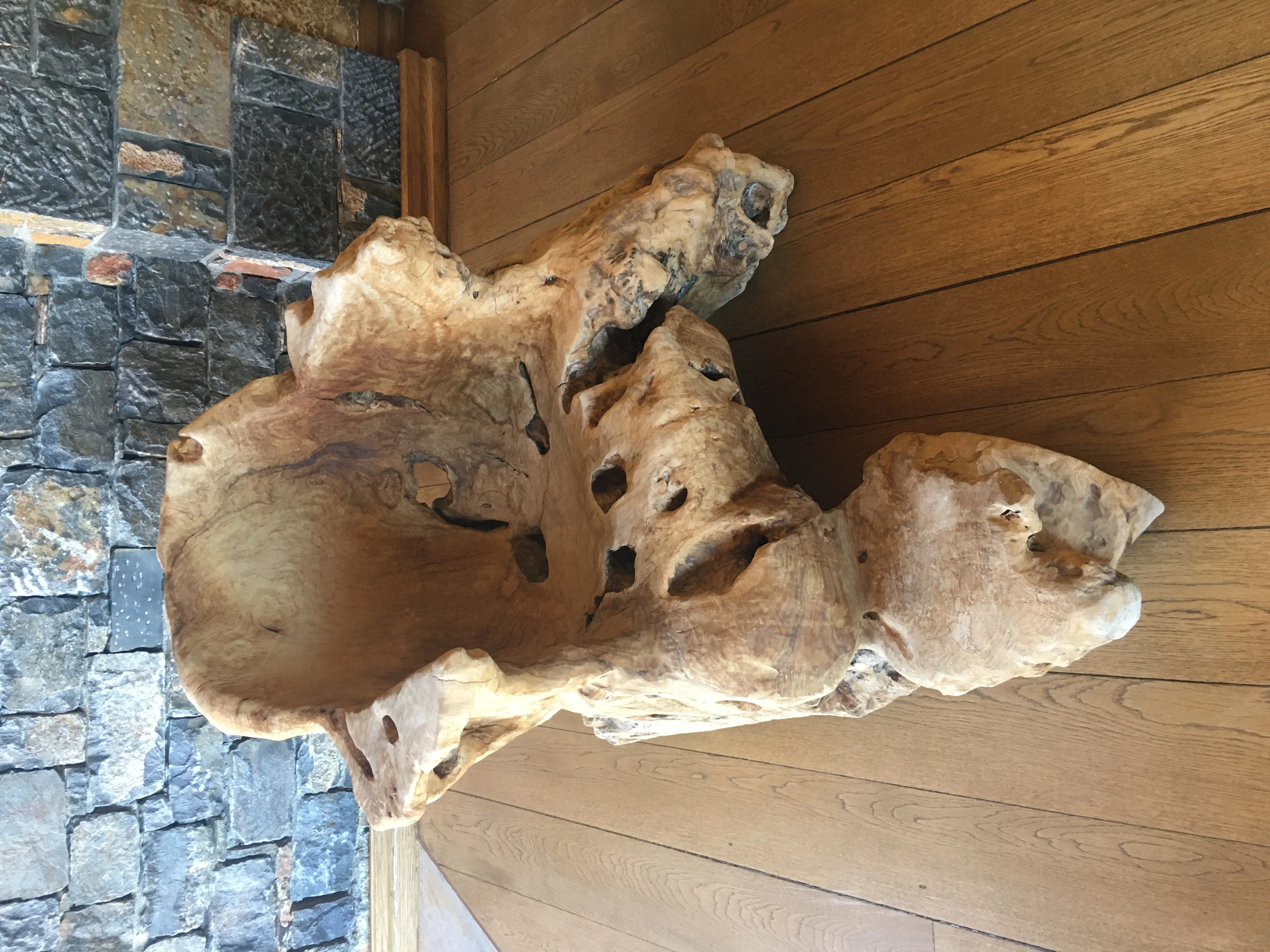 Elatos guestroom spaces & tavern