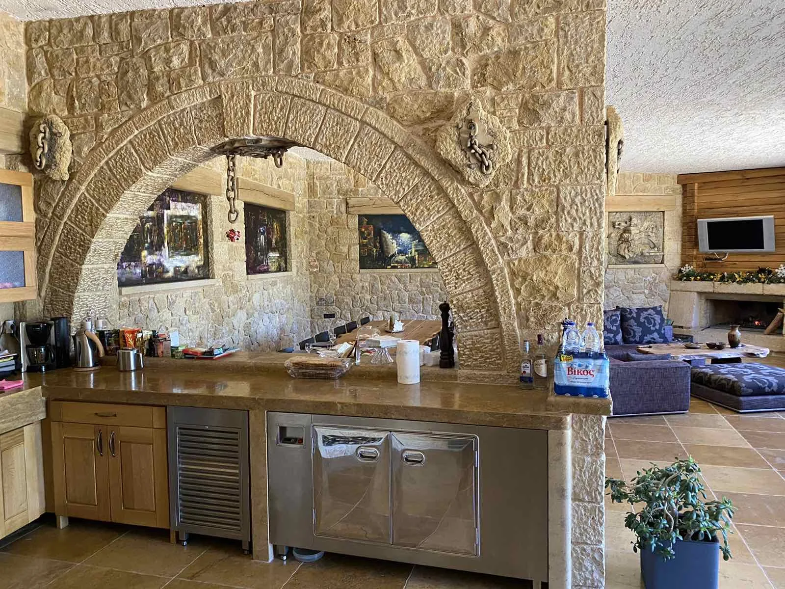 Elatos guestroom spaces & tavern