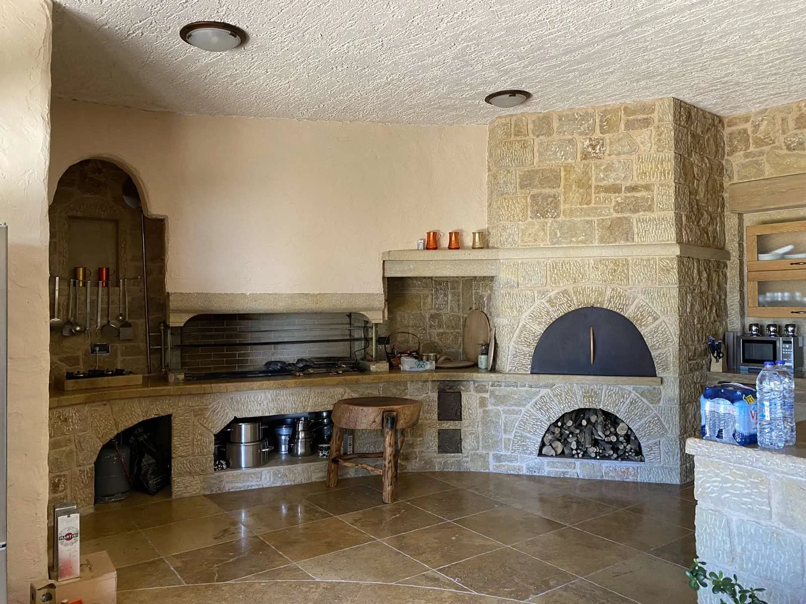 Elatos guestroom spaces & tavern