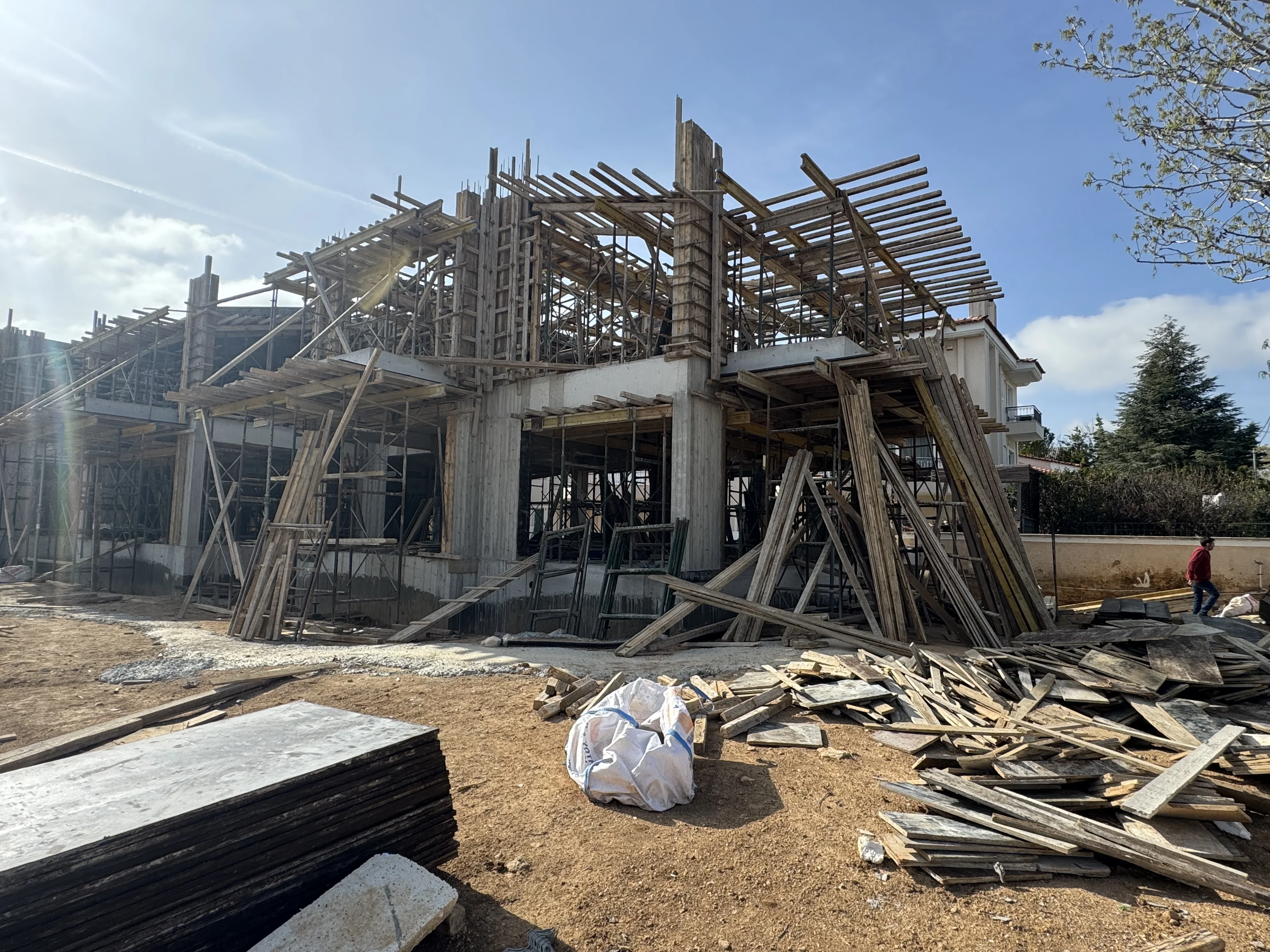 Kryoneri independent residences