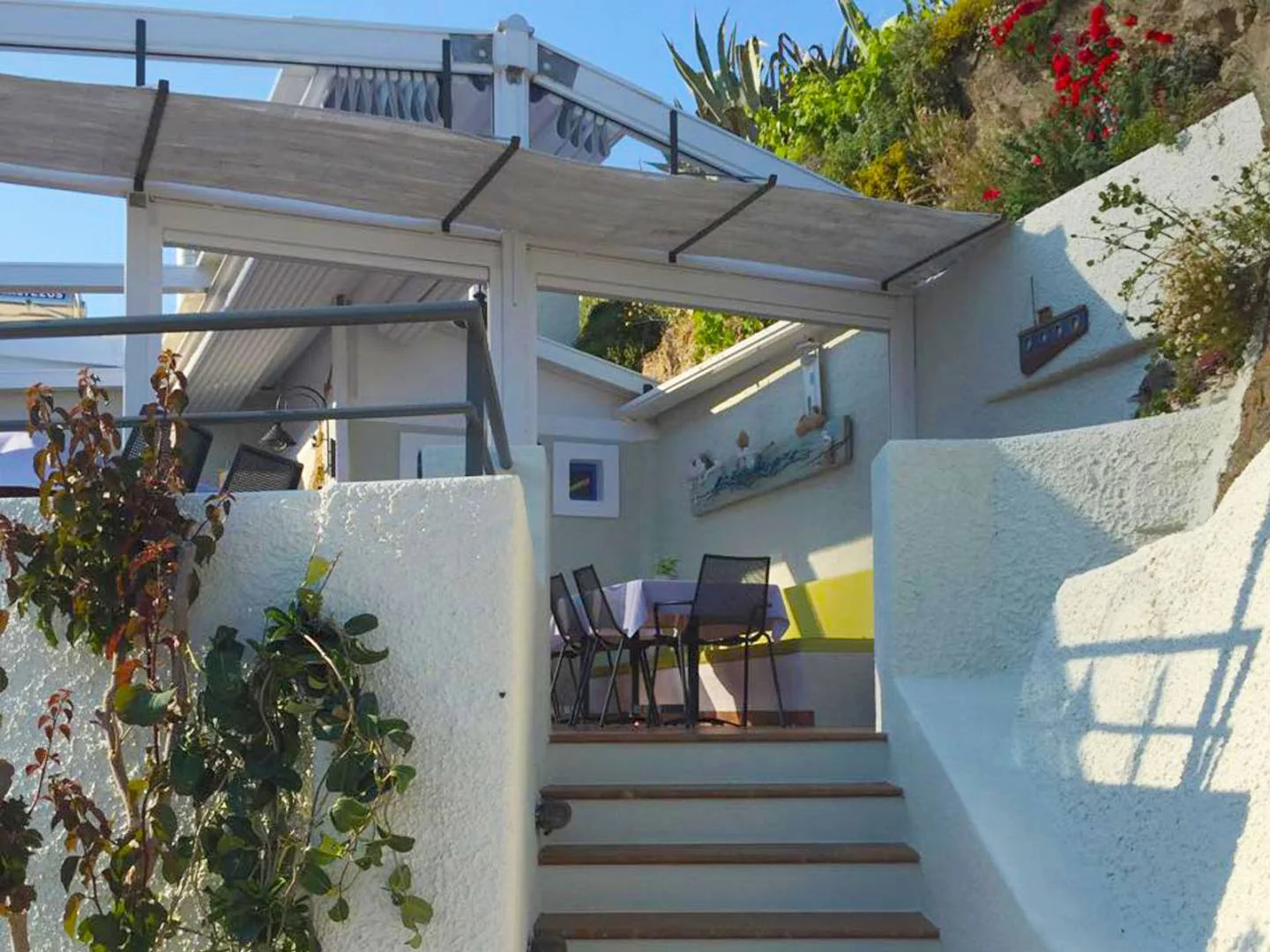  To Vaporaki Restaurant